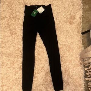 Halara butt scrunch leggings